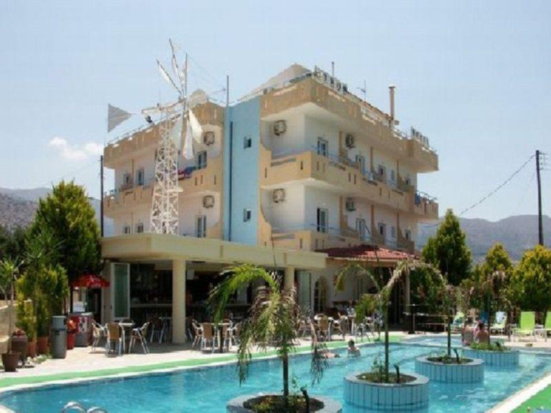 מאליה Nikos Hotel מראה חיצוני תמונה